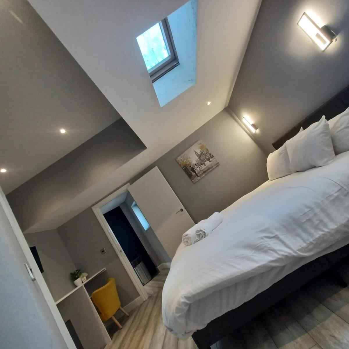Appartement Stylish & Cosy- Brand New 1b With Parking